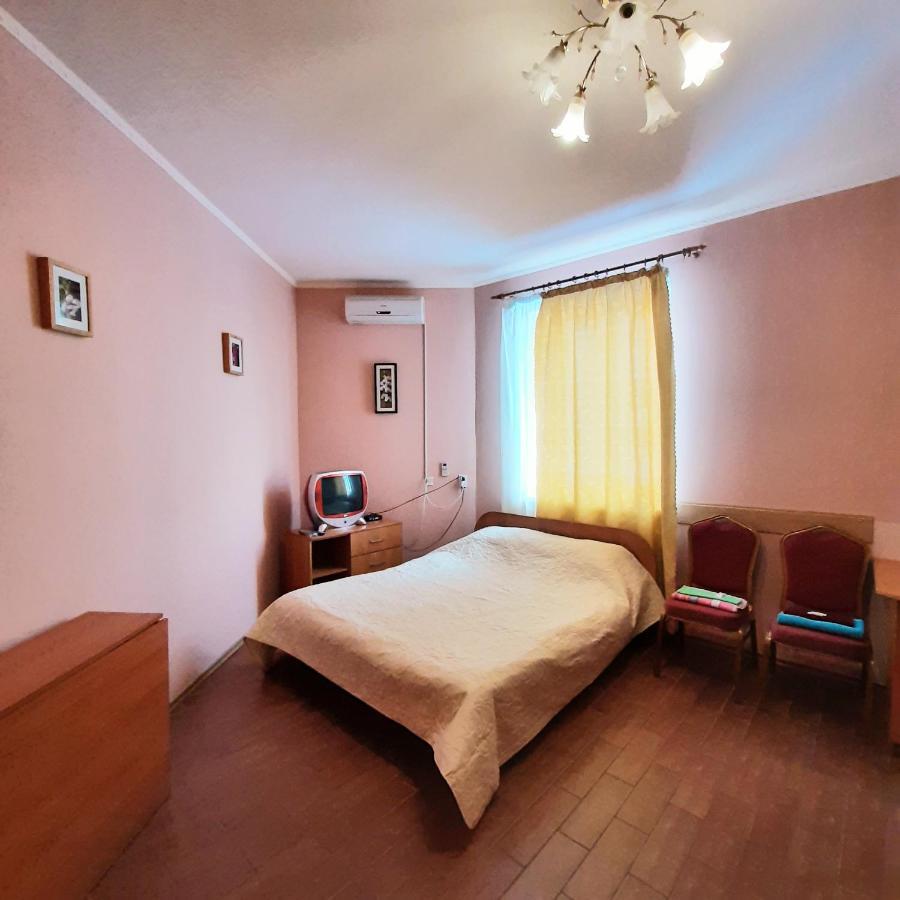 Seven Stars Motel Sumy Exterior photo